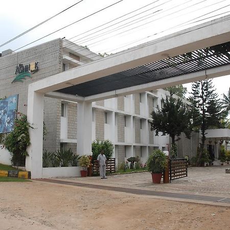 Hassan Ashok Hotel Exterior foto